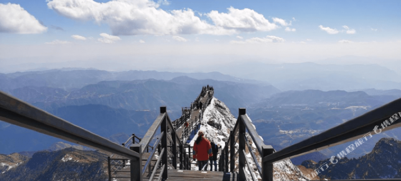 住一往酒店(禄劝转龙镇店)图片