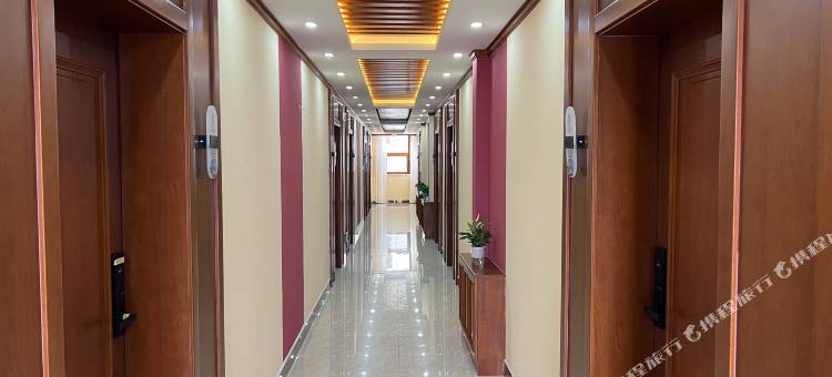 久治年保罗布大酒店图片