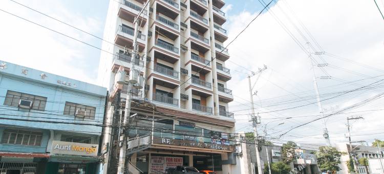 红门酒店普拉斯@贝兹大厦及公寓圣胡安(RedDoorz Plus @ Bez Tower and Residences San Juan)图片