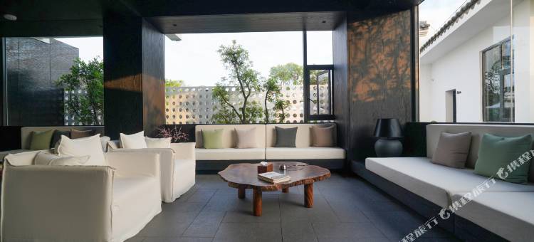 境林湖畔精品酒店图片