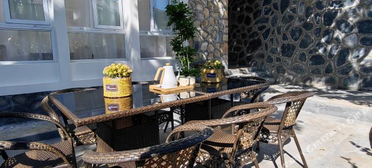 腾冲榕树下别墅花园客栈图片