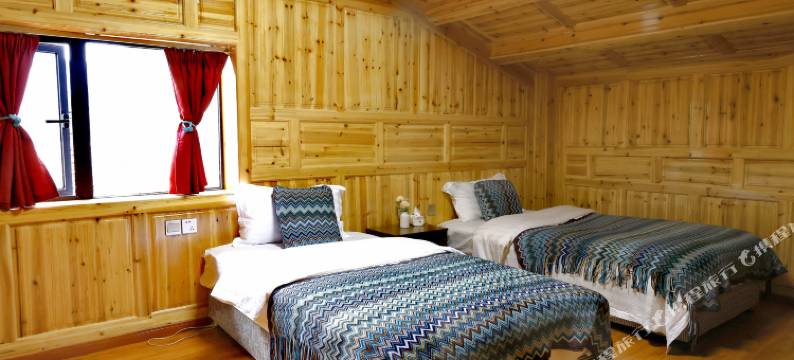 山居隐世私宿(九寨沟景区诺日朗服务中心店)图片