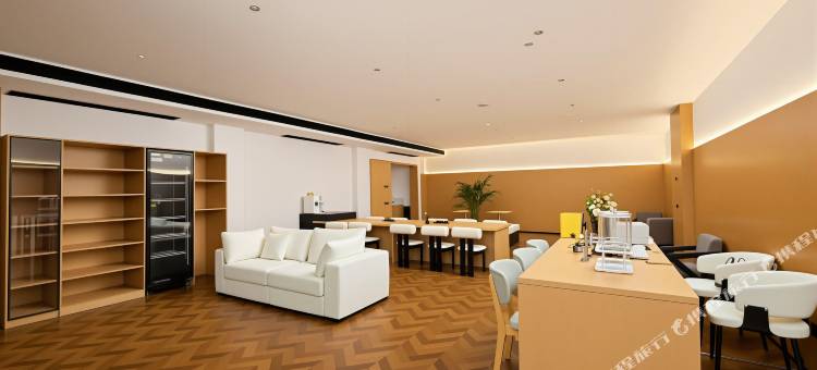 子曰雅居酒店(鱼台观鱼大道店)图片