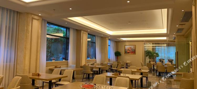 维也纳国际酒店(长沙岳麓山滨江大学城店)图片