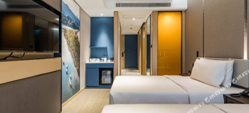 宁波外滩路劲新天地亚朵酒店图片