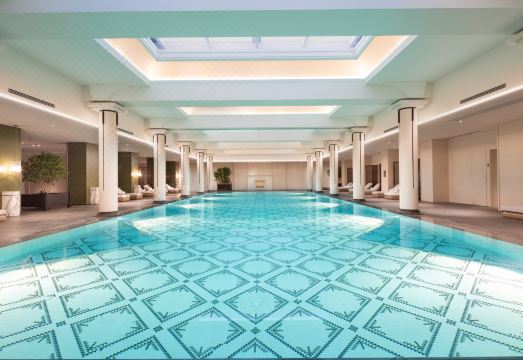 Suning Zhongshan Golf Resort Hotel Overview