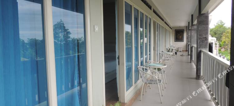 贾蒂亚贾尔酒店(Hotel Jatijajar)图片