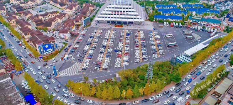 武隆仙山流云假日酒店图片