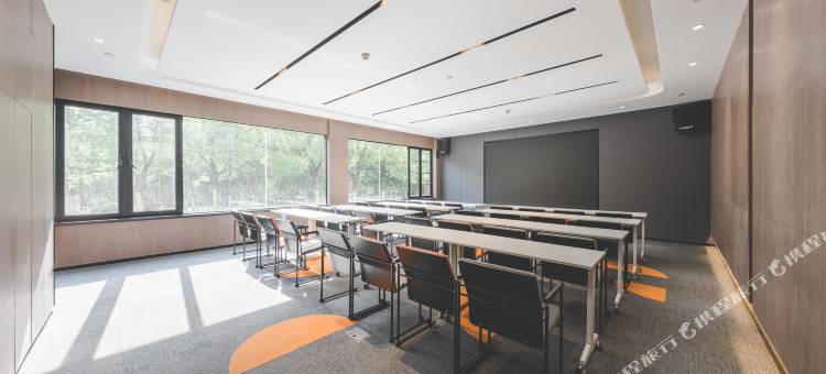 杭州钱塘下沙大学城亚朵X酒店图片