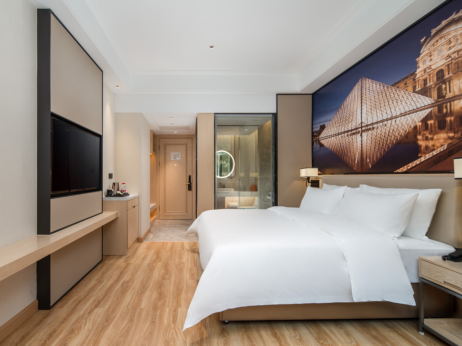 Vienna International Hotel (Guyi New Town Wine Street) Over view