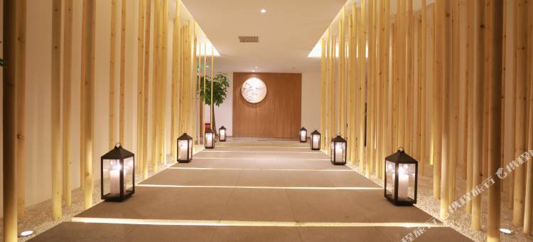 信阳南湾湖山茶花酒店图片