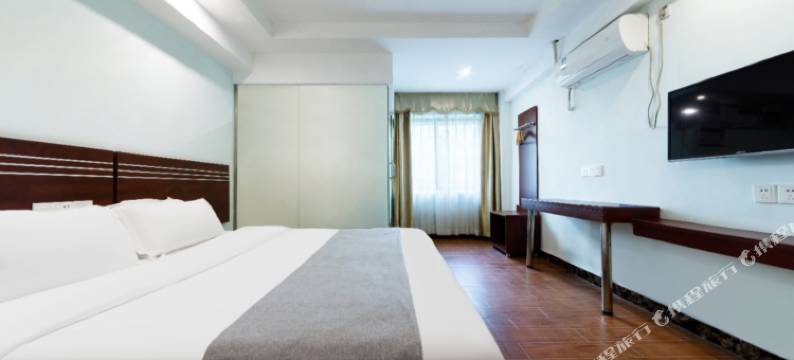 华辰四季酒店(深圳北站民治地铁站店)图片