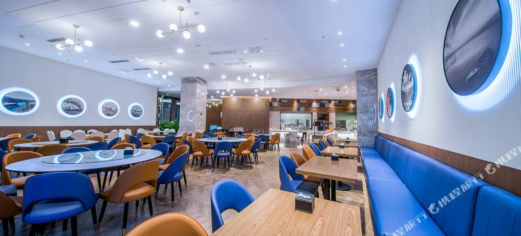 凯里亚德酒店(成都华侨城欢乐谷地铁站店)图片