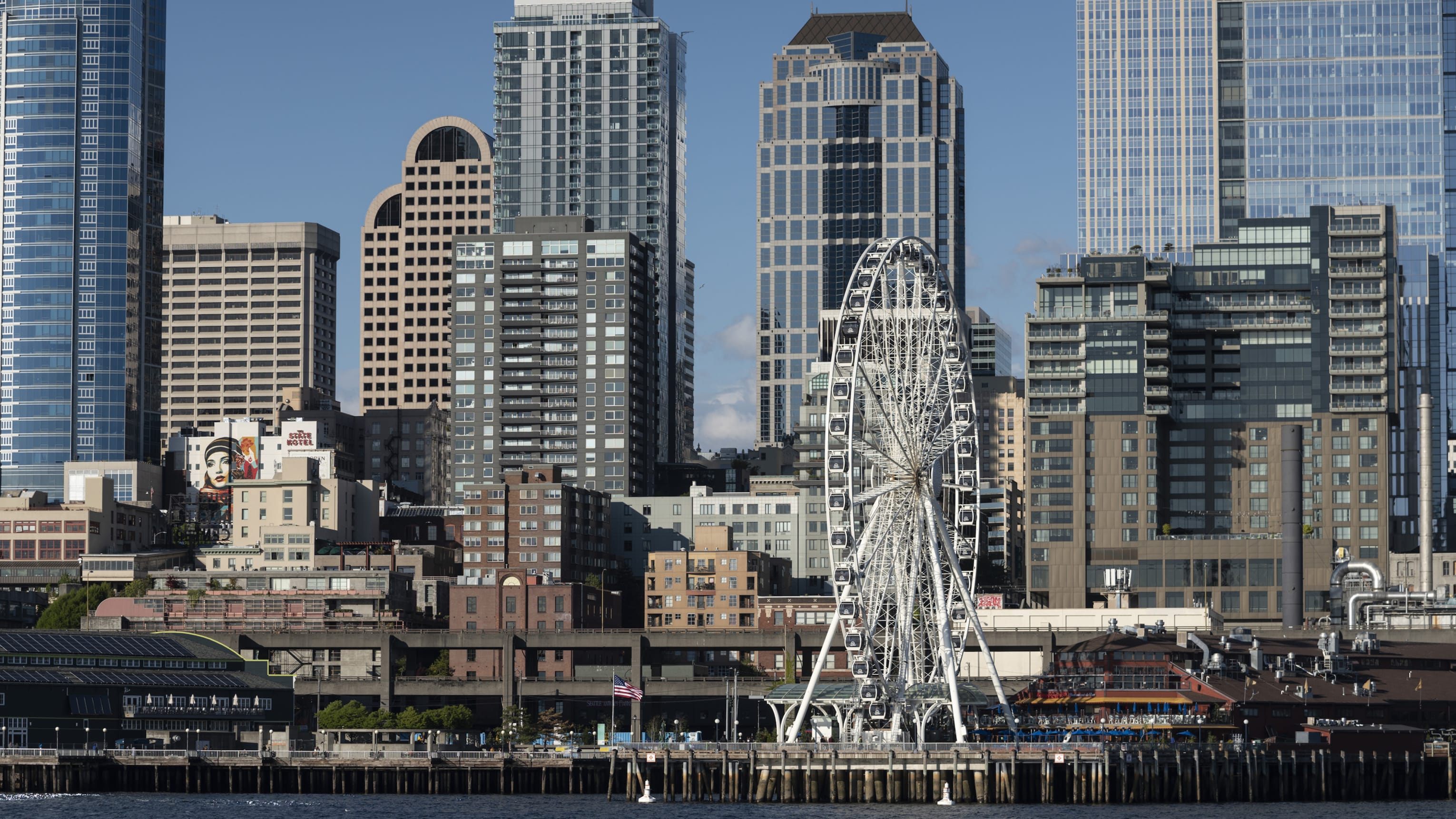 Four Seasons Hotel Seattle Over view