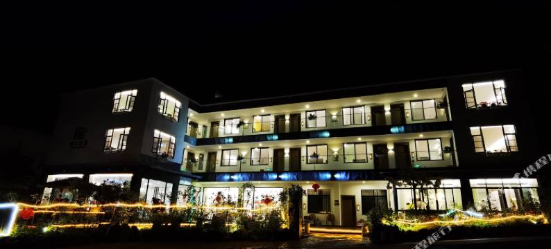 西岭雪山蜗牛小汤民宿图片