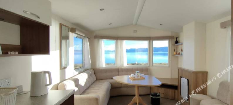 尼玛琼宗湖景驿站图片