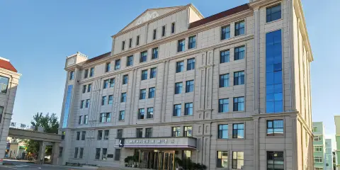 麗楓酒店(布爾津友誼峯路店)