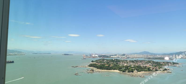 厦门世茂双子塔地标海景公寓(厦门大学店)图片