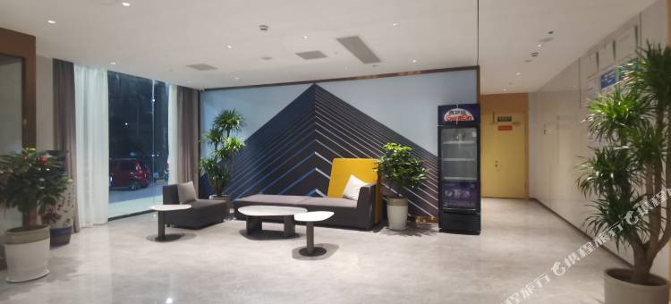 潮漫酒店(济宁金宇路职业技术学院店)图片