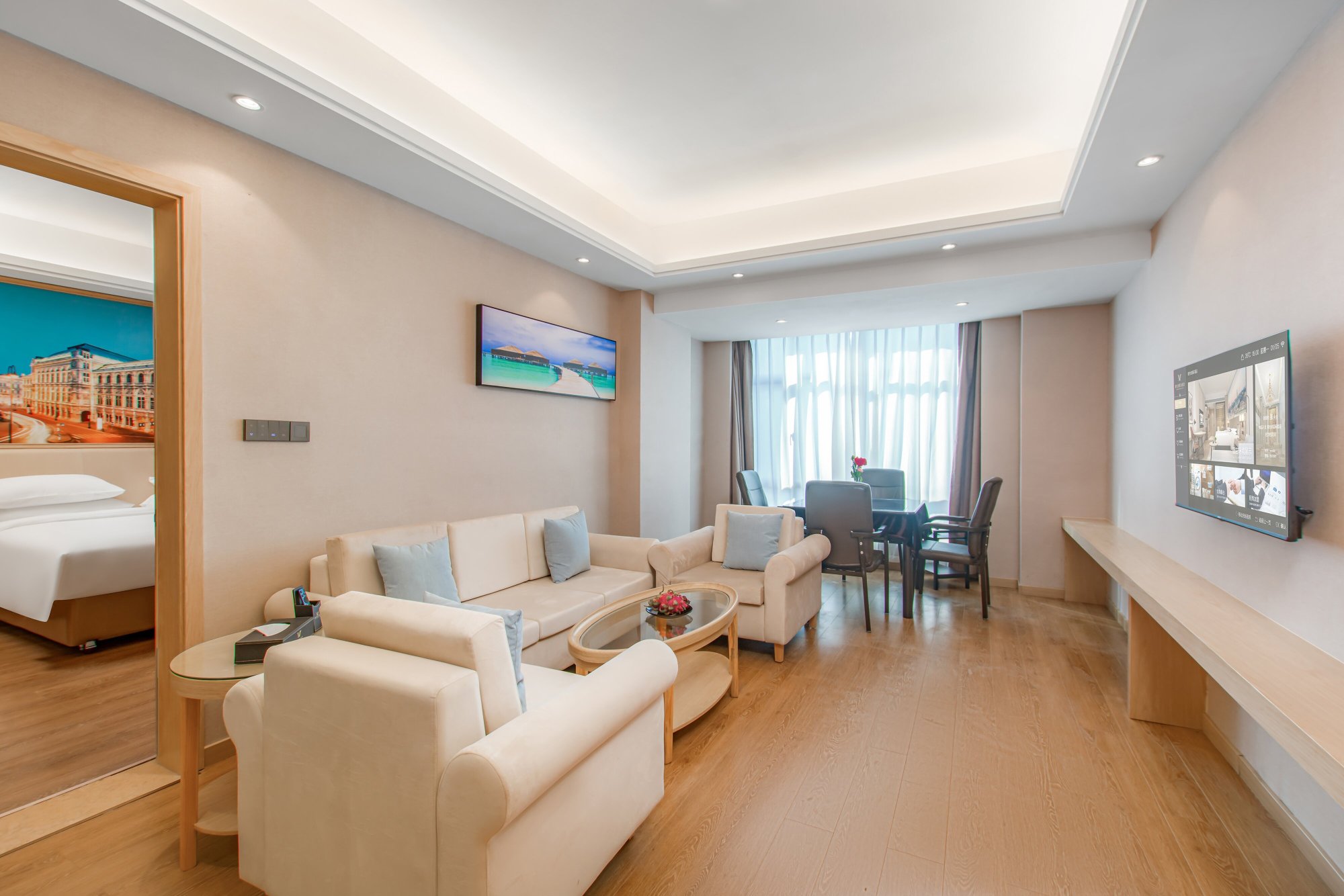 Vienna International Hotel (Pingxiang Yuhu Road Branch)Over view