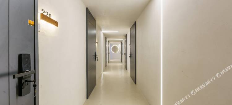 骏怡连锁酒店(大连港湾广场地铁站店)图片