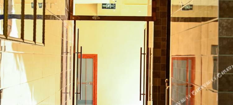 拉萨云萨酒店图片