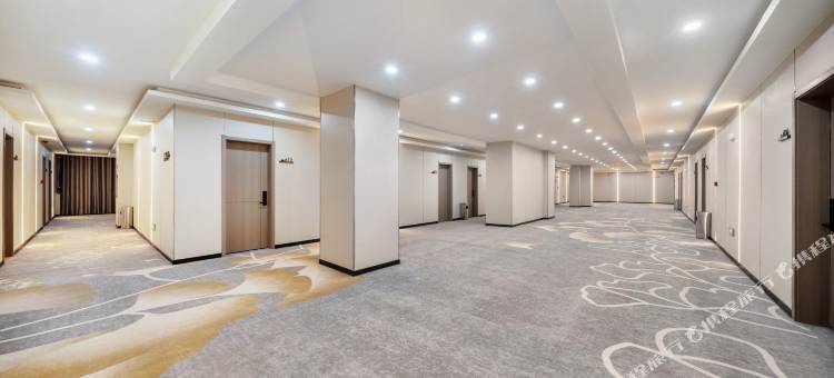 蓝森酒店(潘集店)图片