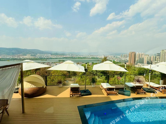 弥勒水浠度假酒店(湖泉生态园店)