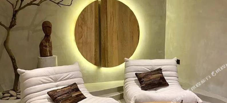 呼和浩特叁月民宿(振华广场店)图片