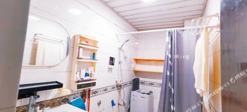 柳州晚安地球人太空舱胶囊青年旅舍(谷埠街店)图片