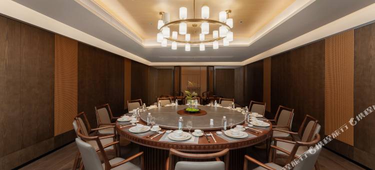 桂林雁山晖廷云居酒店(漓江冠岩店)图片