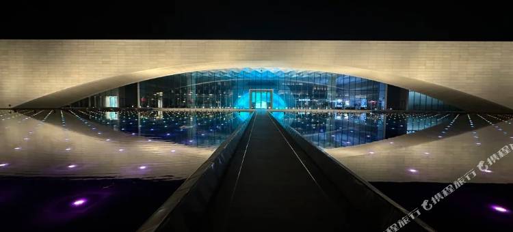 金孔雀都市花园国际酒店(雄安新区容城政务中心店)图片