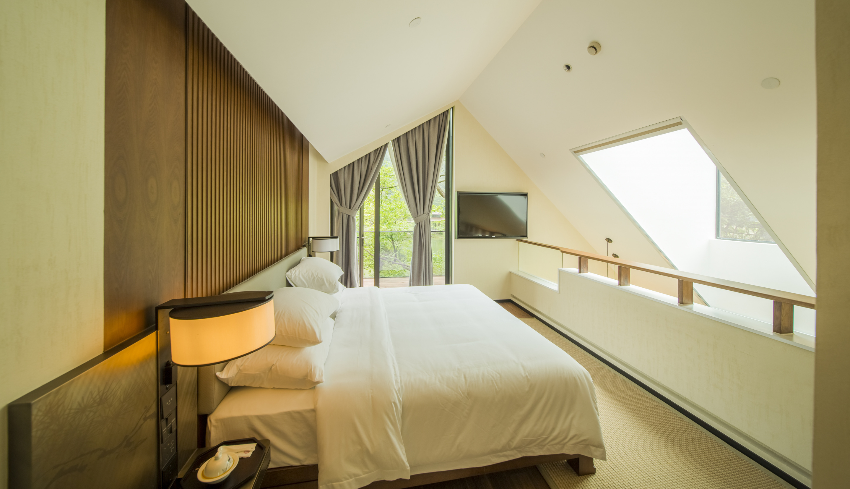 Found Retreat Jiande Hangzhou Over view