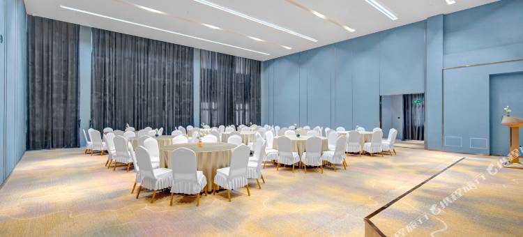 潮漫酒店(哈尔滨松北世茂大道冰雪大世界店)图片