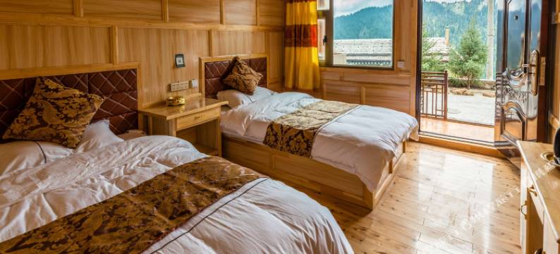 迭部扎尕那吉祥如意客栈图片