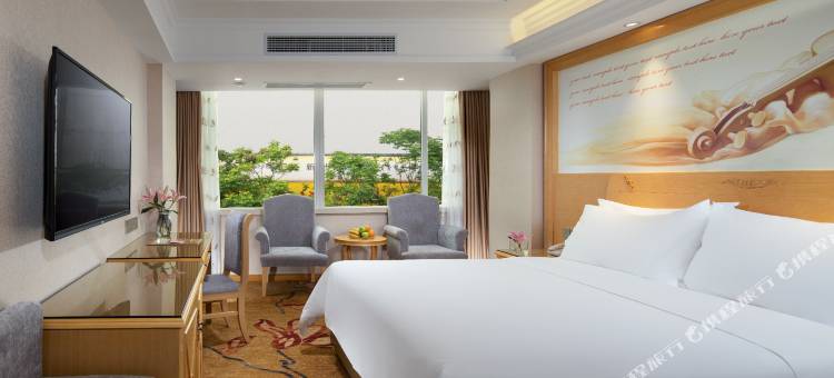 维也纳酒店(贺州灵峰广场店)图片