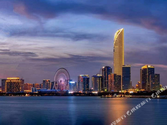 安邦湖景美学行政公寓(苏州国际博览中心金鸡湖摩天轮店)