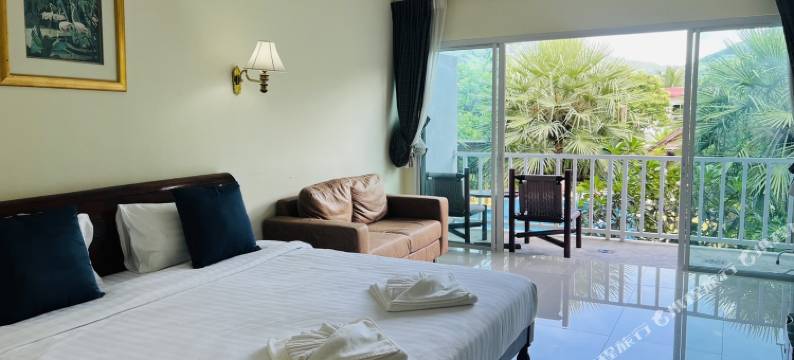 普吉岛波拉波拉别墅(Bora Bora Villa Phuket)图片