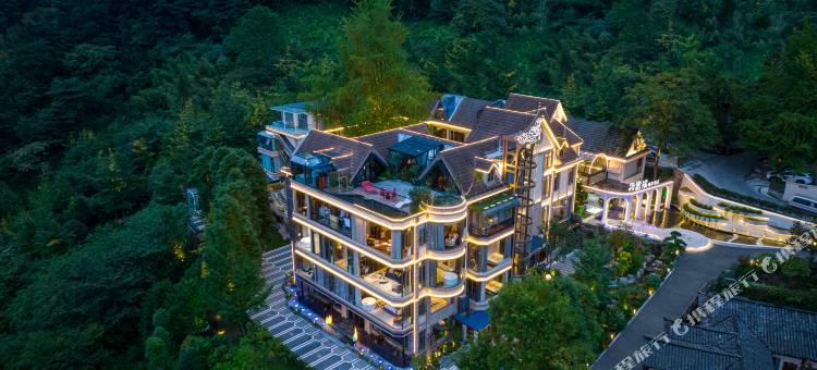 青城山云端温泉酒店图片