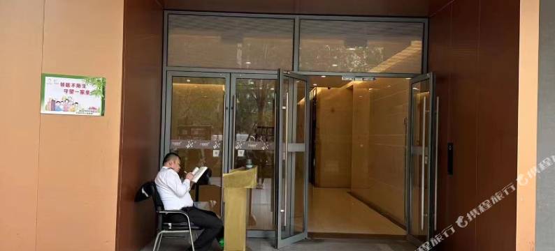 馨悦影音公寓(临沂华润万象汇店)图片