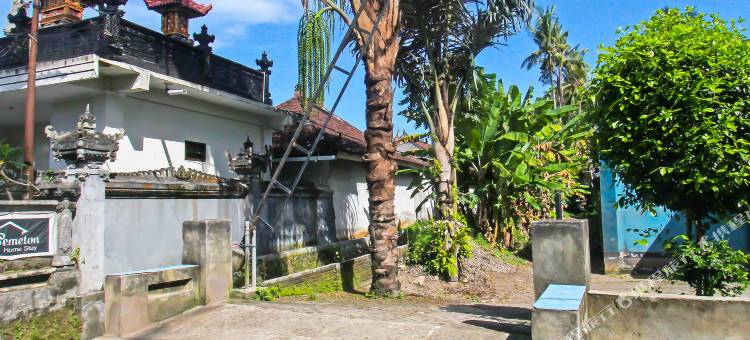 O苏坎迪民宿-近塞梅顿民宿(Hotel O Sukandi Homestay Near the Semeton Homestay)图片