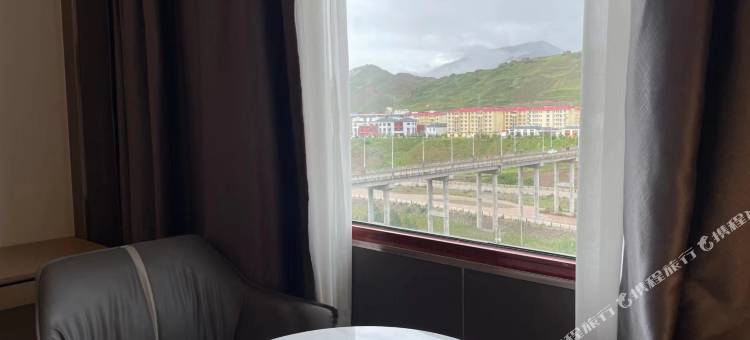 丁青柠檬美居快捷酒店图片