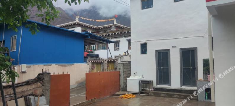 芒康藏家客栈图片