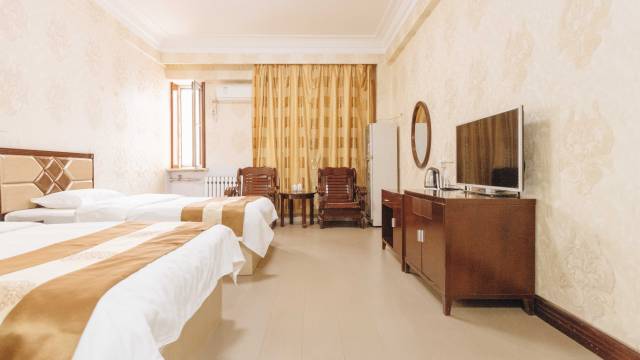 满洲里盛豪商务宾馆(中苏步行街店)