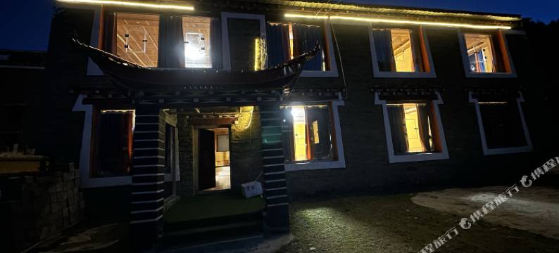 木雅冷嘎措客栈图片