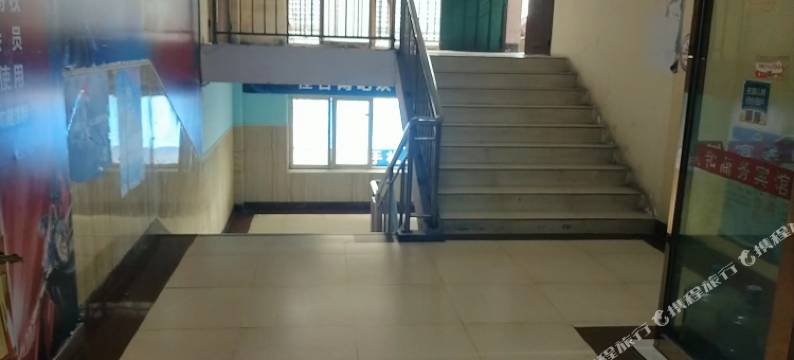 聚和商务宾馆(柳州高铁站沃尔玛购物广场店)图片