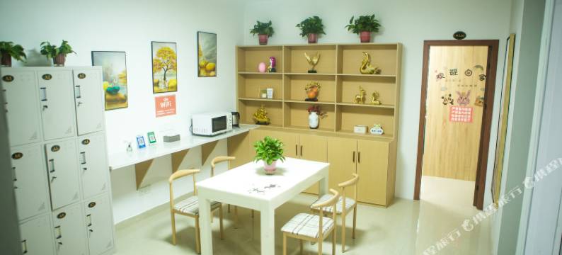 紫薇星青年旅社(合肥长江西路西七里塘地铁站店)图片