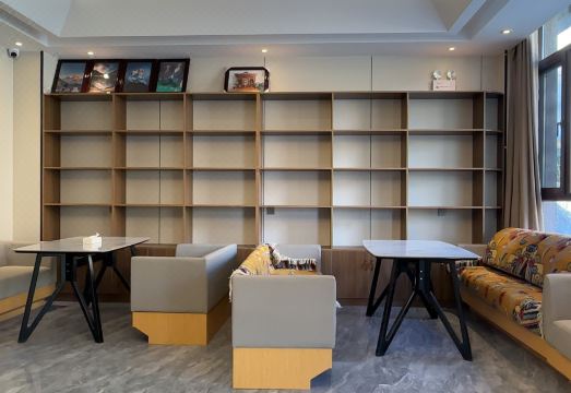 KYIKHANGADVANCEDCONDITIONEDGRANDHOTEL Hotel Overview