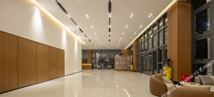 白玉兰酒店(沧州献县献商大厦店)图片