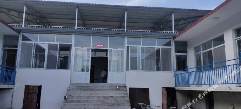 雾灵山老蔡农家院图片